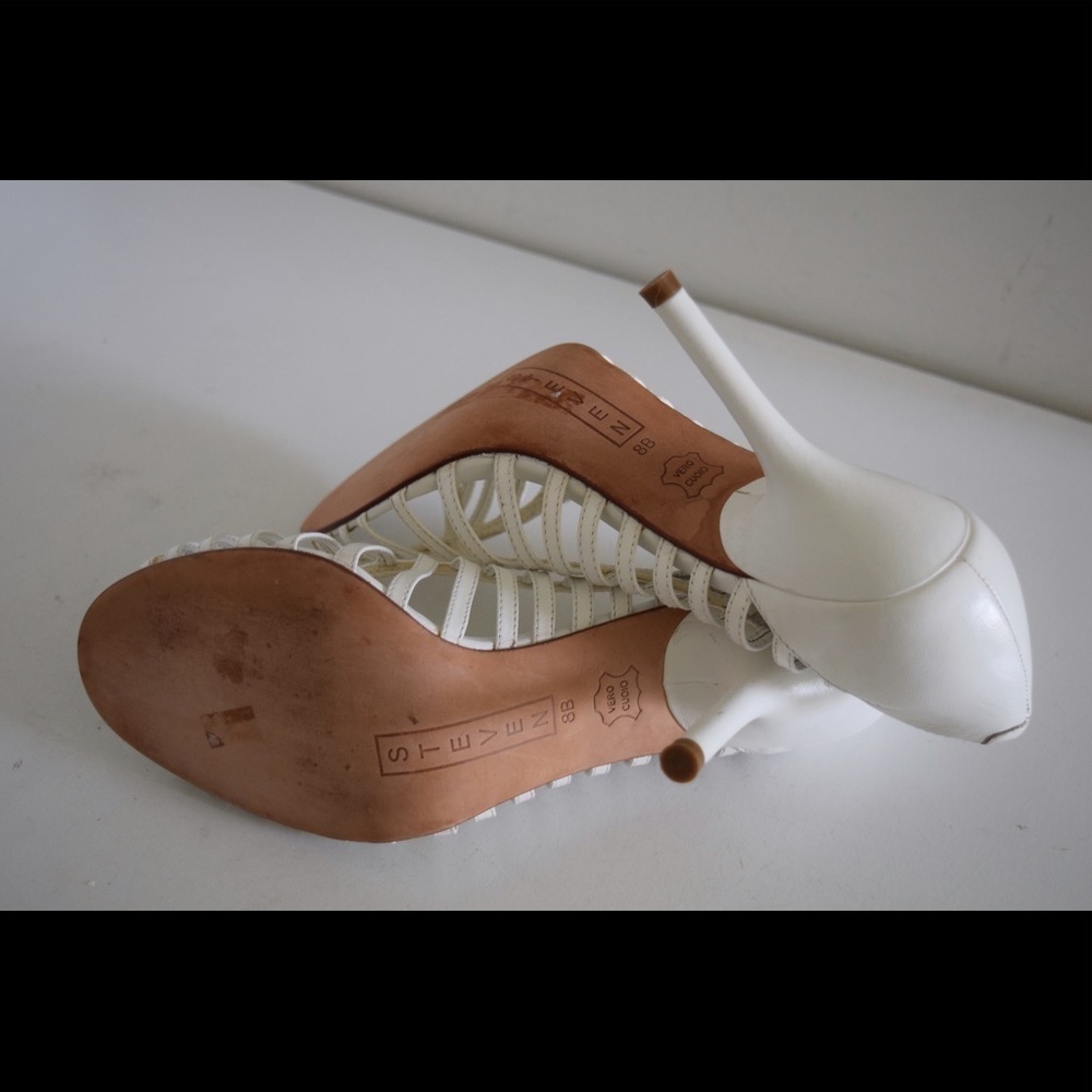 Steven by Steve Madden cut out pumps - Picture 4 of 6